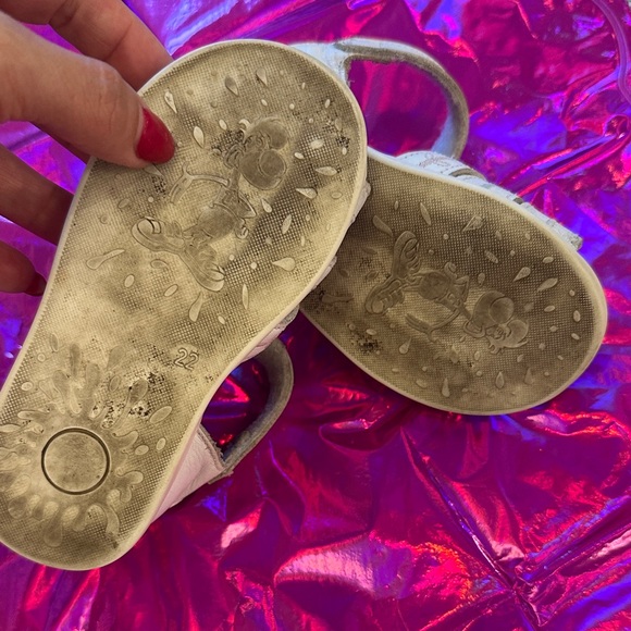 Tenten Charming And Medical Kids Sandals with Floral Accents size 22 - Picture 3 of 4